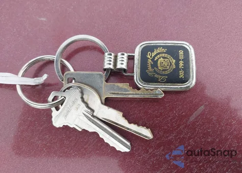 1984 Cadillac Seville z USA, uszkodzony, nr VIN 1G6AS6981EE824306